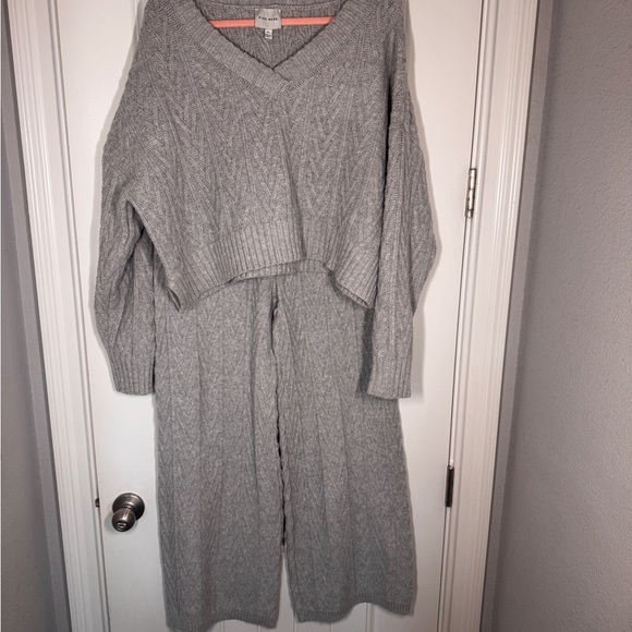 Gray Cable Knit Sweater - Picture 1 of 4